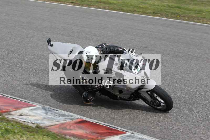 /Archiv-2023/06 10.04.2023 Moto Club Anneau du Rhin/Rouge Expert/97